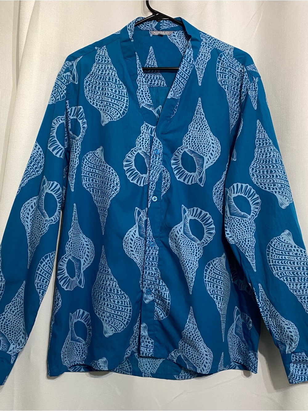Manaola Kinolau Mens XL Teal/White Conch Print Long Sleeve Button Down Shirt